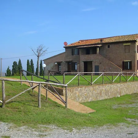 Traditional In Toscana With Swimming Pool بيت للعطل