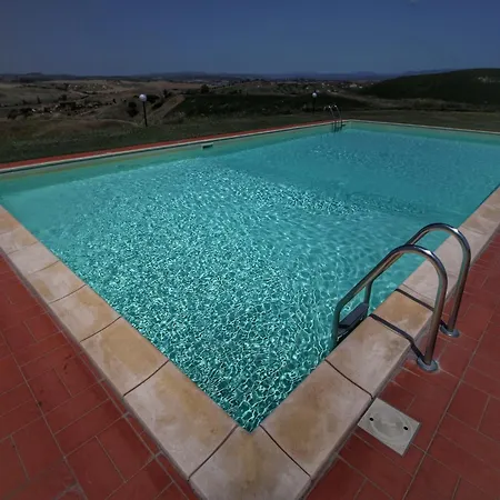Traditional In Toscana With Swimming Pool بيت للعطل San Lorenzo a Merse